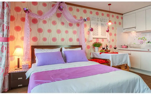 Yangyang Seaglow Rainbow Pension