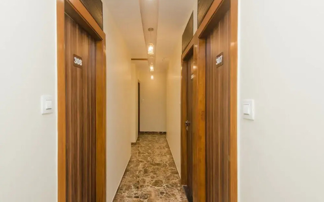 OYO 11706 Hotel Avion Park