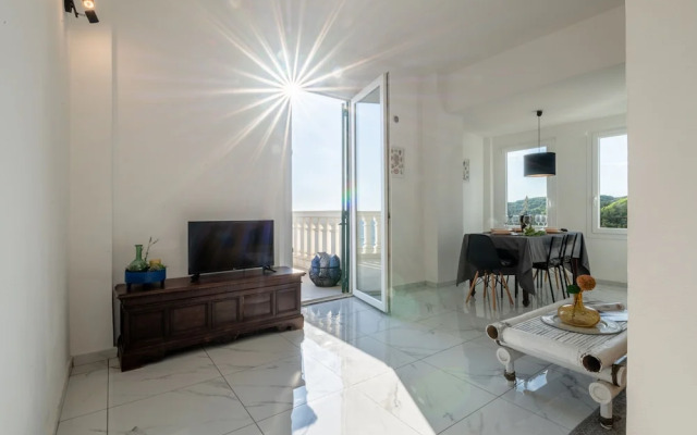 Magic Seaside Apartment