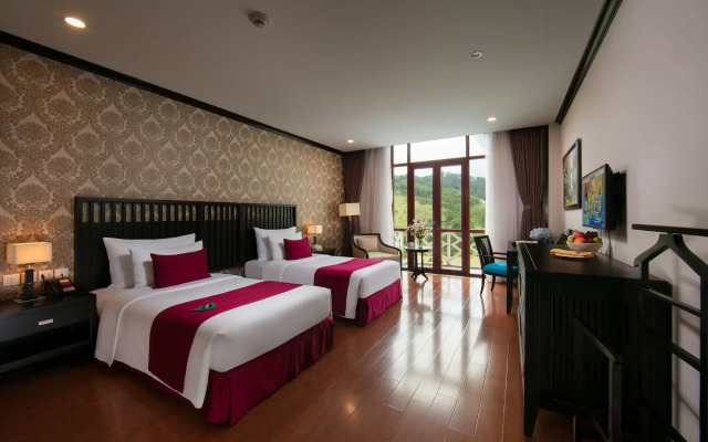 Sam Tuyen Lam Resort