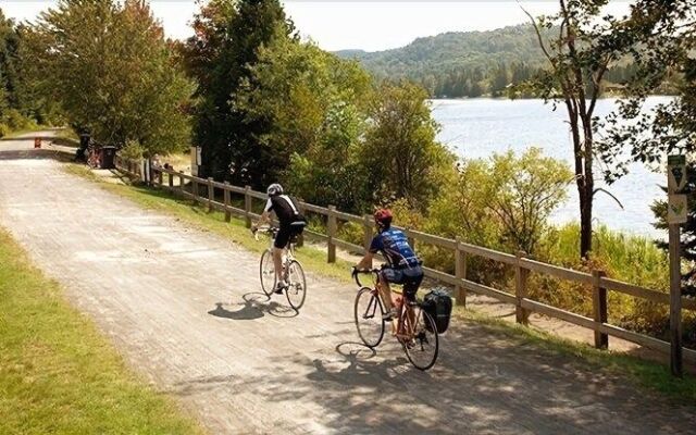 Complexe DIX80 Hôtellerie et Restaurant