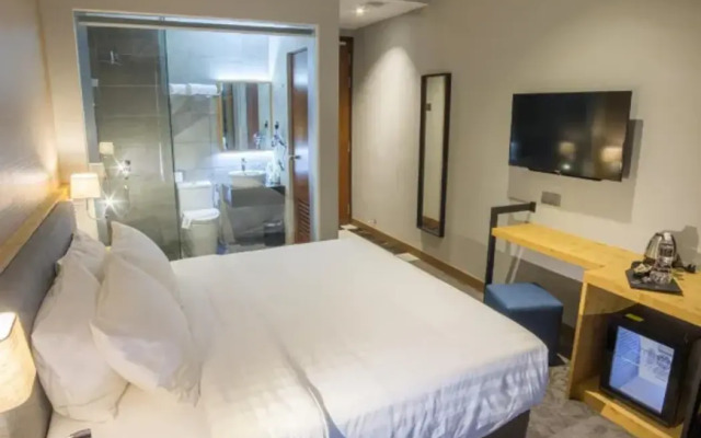 Redpine Boutique Hotel