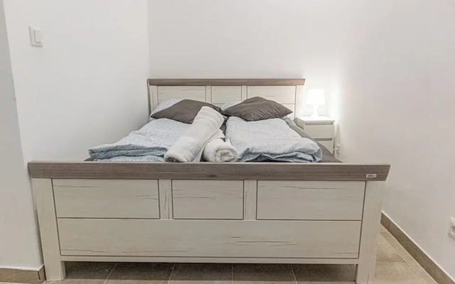 Beautiful 1BR Apartment For Long Stays