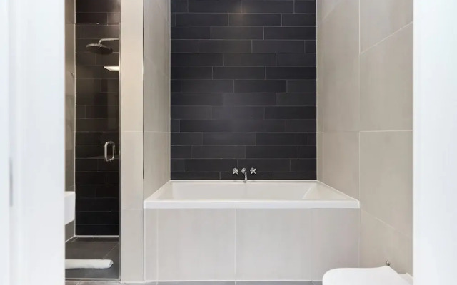 Greenwich Link Residence