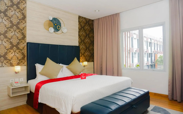 Front One Akshaya Hotel Karawang