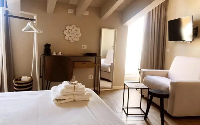 Gatto Bianco Rooms 42
