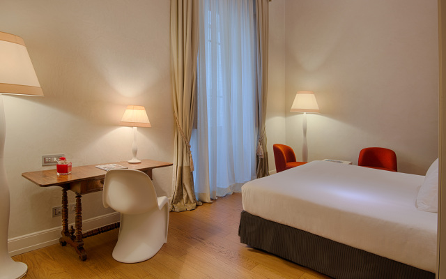 NH Collection Firenze Porta Rossa Hotel