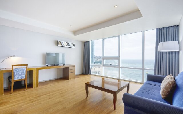 Kolon Seacloud Hotel