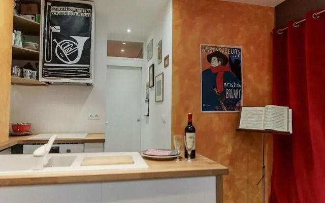 Montmartre Apartments Chagall