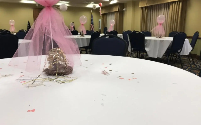 Holiday Inn Express Hotel & Suites Barstow-Outlet Center by IHG