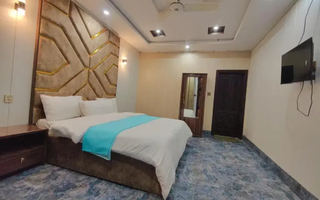 Parkway Hotel