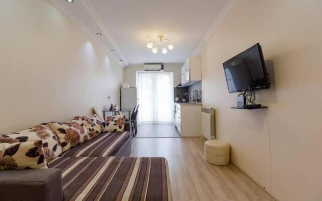 Modern 1BR In The Heart of Batumi