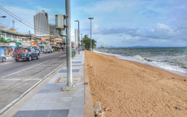 Jomtien Seaside House