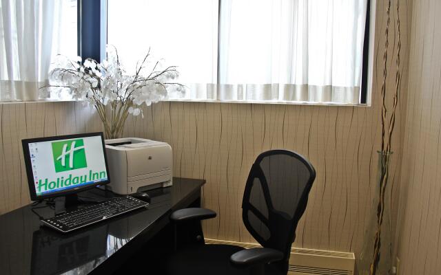 Holiday Inn and Suites Winnipeg Downtown by IHG