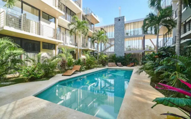 203 AMENA, Minutes from the Sea Comfy 1BR Apt w/GYM