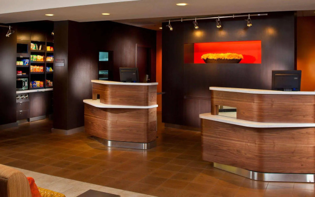 Courtyard by Marriott Memphis Airport