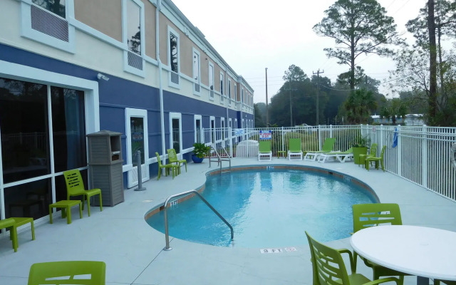 Best Western Waldo Inn and Suites