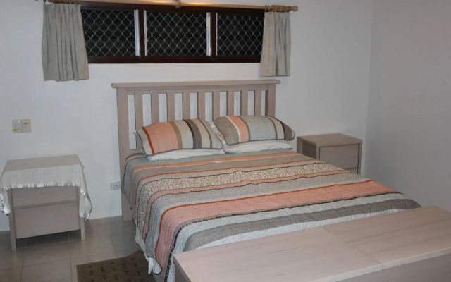 Vila Del Mare Beachfront Resort