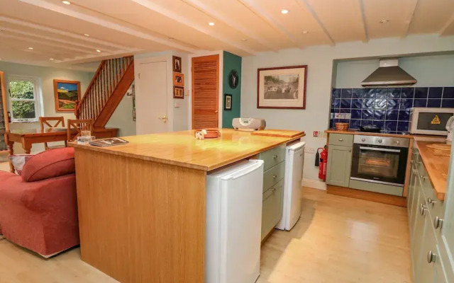 Penybont Apartment