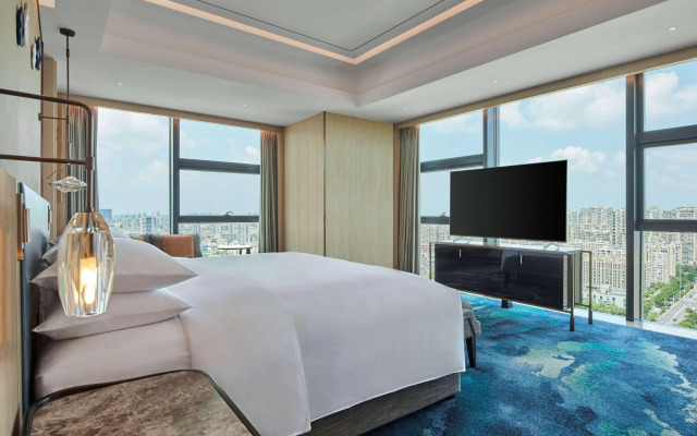Hilton Yancheng