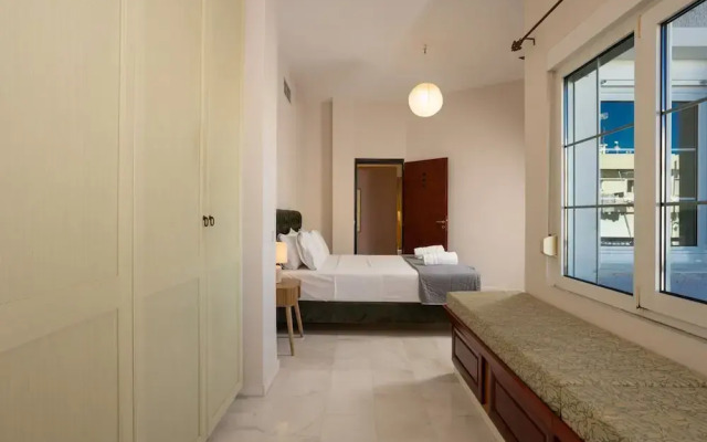 The White Marble Luxury City Apt