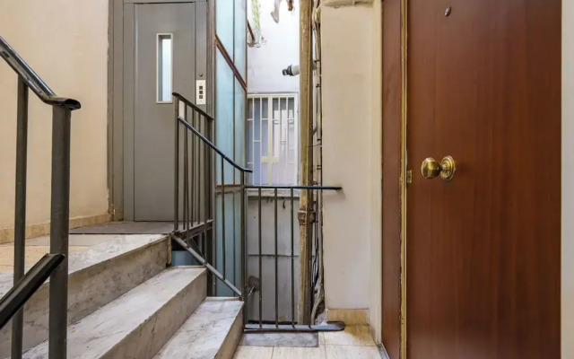 Chiaia Boutique Flat on Pedestrian Area by Napoliapartments