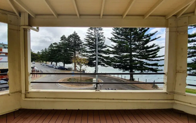 Port Lincoln Pier Hotel