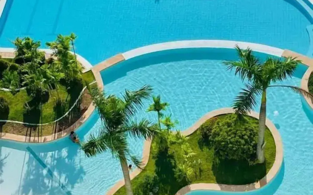 La Mirada Deluxe Suites with Oceanview