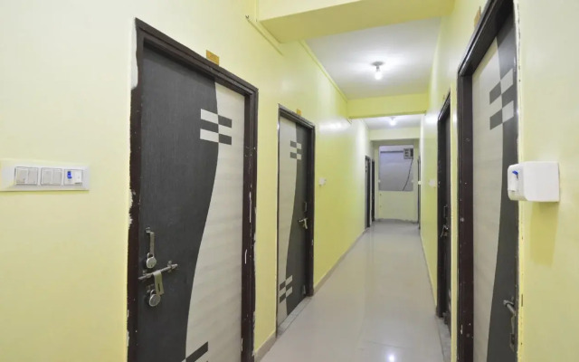 Hotel Reyansh Galaxy By OYO Rooms