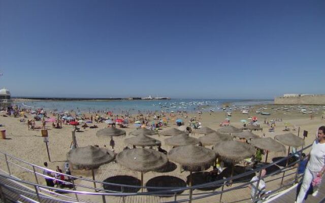 Cádiz INN Hostel