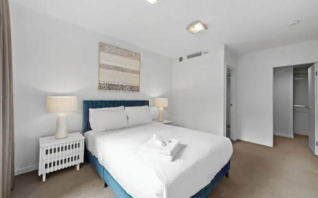 Cirque Apartments