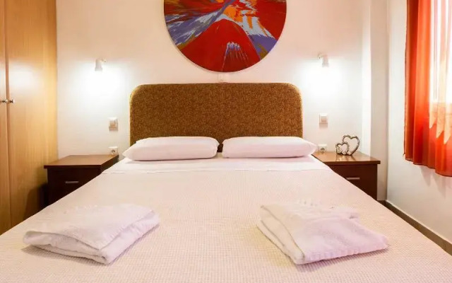 Romanos Beach Villas