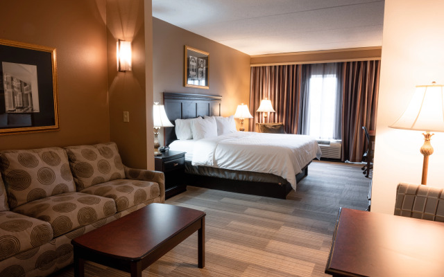 Holiday Inn Exp Stes Univ