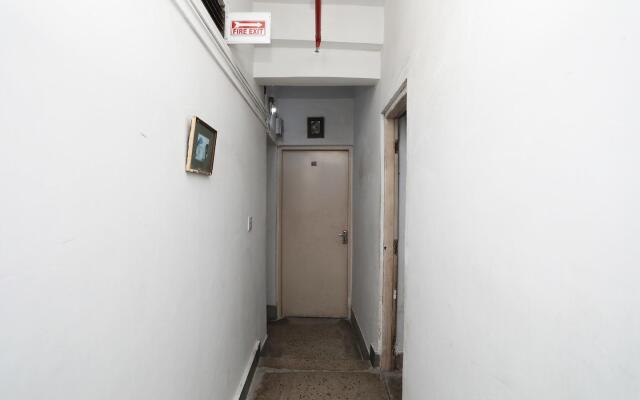 OYO 7111 Fanindra Guest House