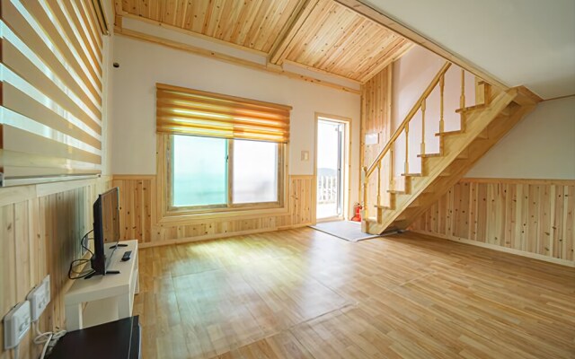 Cheongsando Sunset Pension