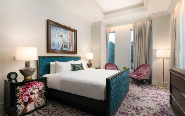 Grand Bohemian Charlotte, Autograph Collection