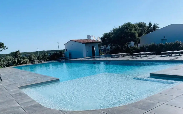 Villa T3 A Persia maquis piscine