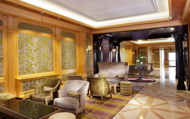 Hotel Rochester Champs Elysees