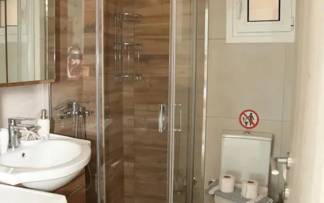 Ariadni s Athenian Apartment