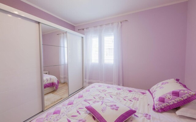 Stunning Home in Prigradica With Wifi and 2 Bedrooms