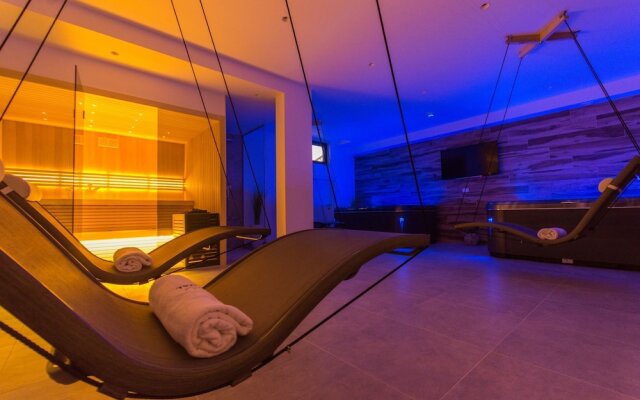 Luxury Apartments Royal M with Pool