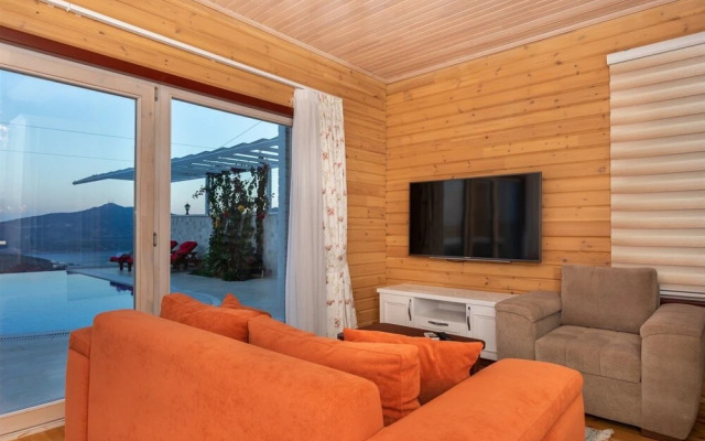 Villa Acelya by Akdenizvillam