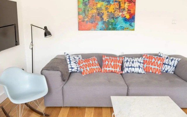 The Notting Hill Crib - Beckoning 2BDR Flat