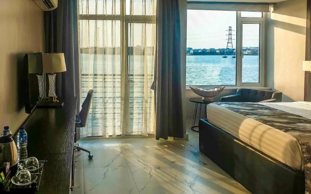 The Yacht Hotel