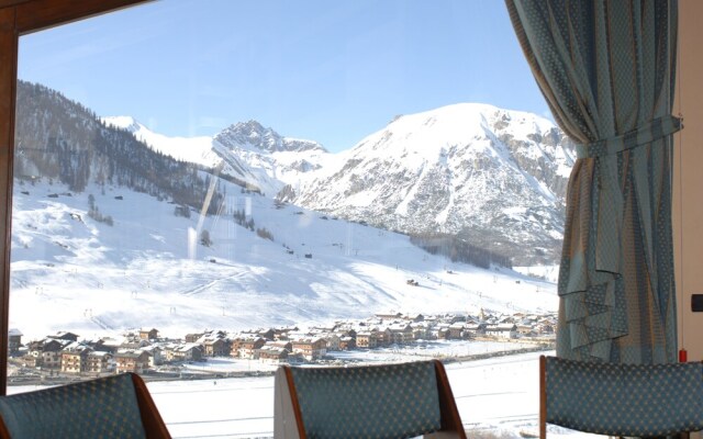 Chalet Garden