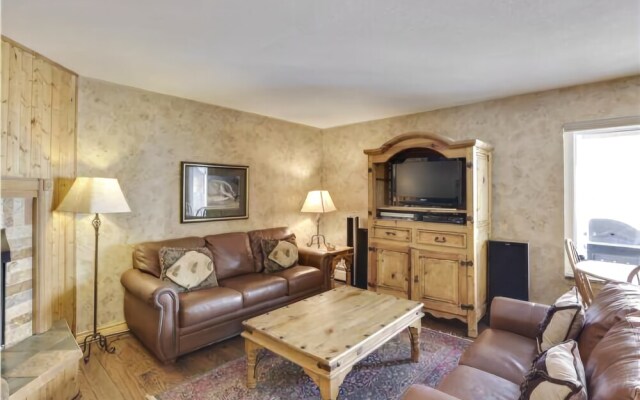 Tannhauser 212 - 2 Br Condo