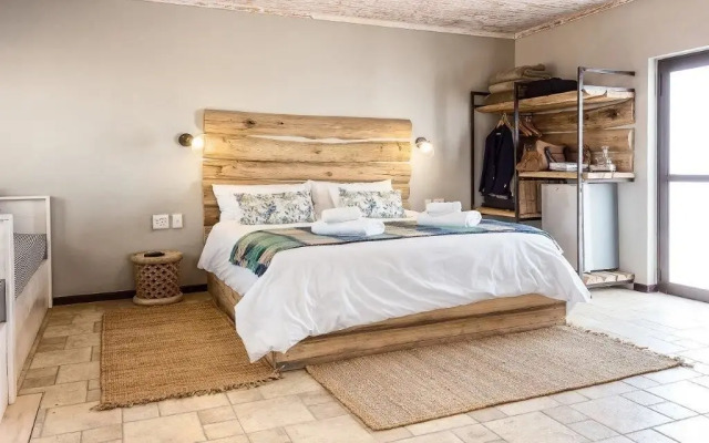 Driftwood Guesthouse