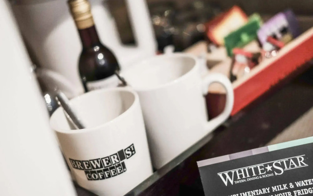 The White Star Tavern