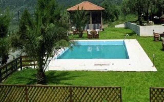 Hotel Yades