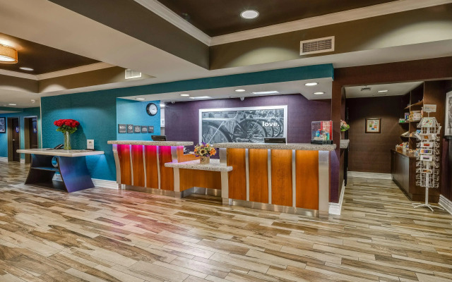 Hampton Inn San Francisco Airport